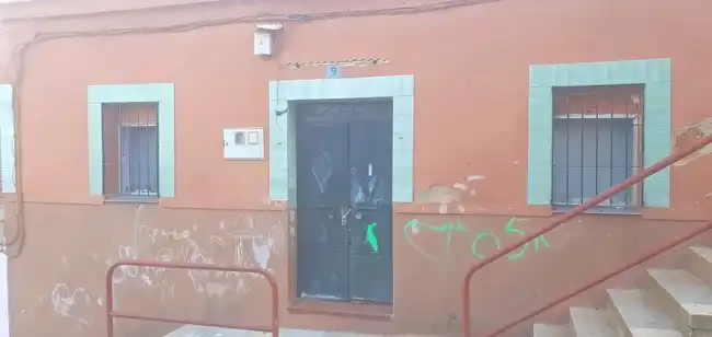 Vista exterior de Casa adosada en venda en Puertollano