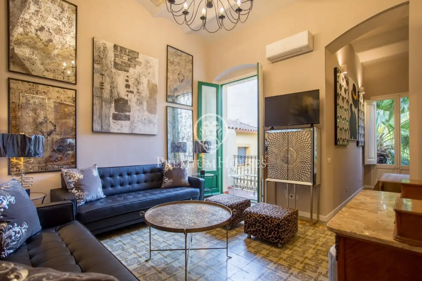 Living room of Country homes for sale in Canet de Mar  with Air Conditioner, Heating and Private garden