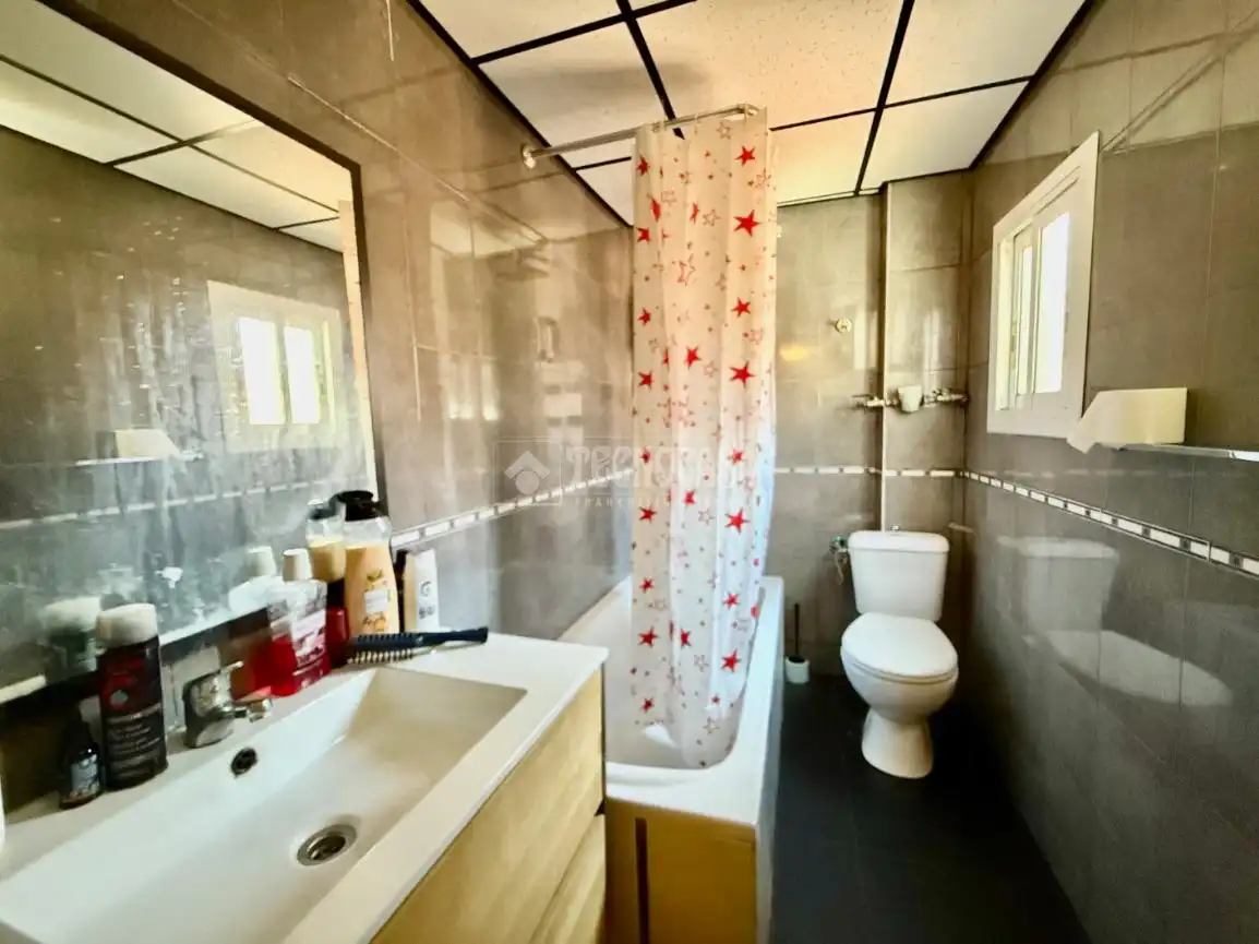 Baño de Piso en venta en Zaragoza con Calefacción y Parquet