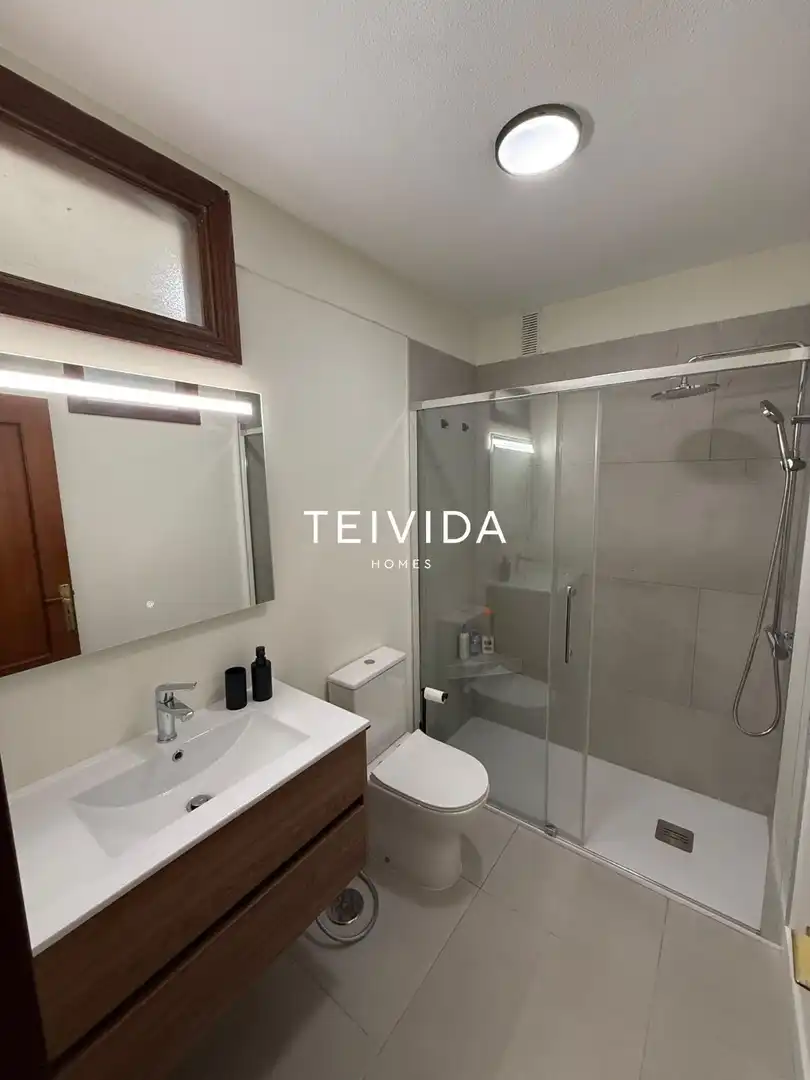 Bathroom of Flat for rent in Casco Urbano