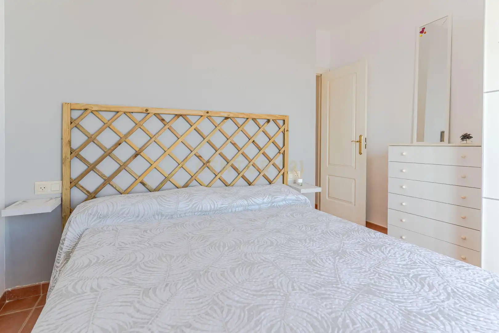 Dormitori de Apartament en venda en Sorvilán amb Balcó