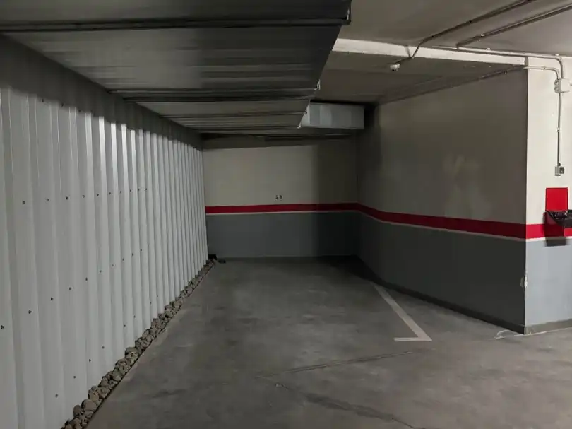 Parking of Garage for rent in León Capital 