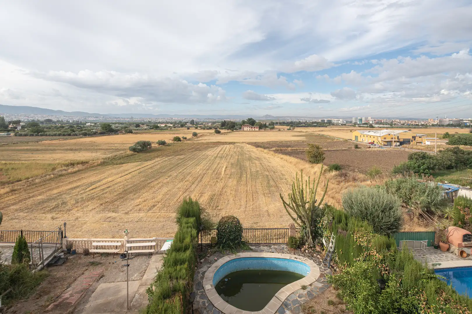 Houses for sale in Genil