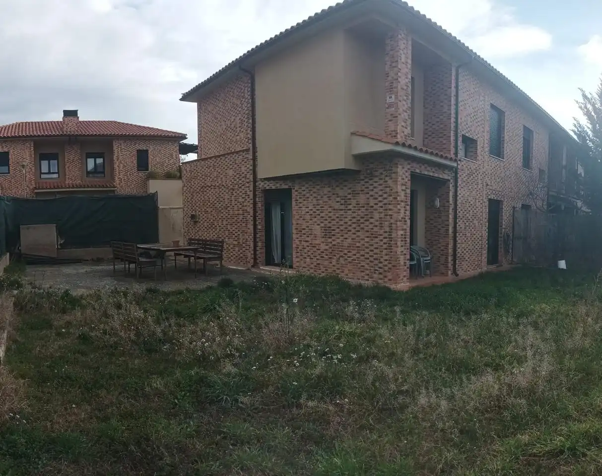 Vista exterior de Casa adosada en venta en Paracuellos de Jiloca con Calefacción, Jardín privado y Terraza