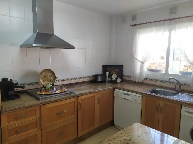Cuina de Casa o xalet en venda en Torrox amb Aire condicionat, Calefacció i Terrassa