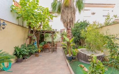 Garden of House or chalet for sale in Peligros  with Air Conditioner and Balcony