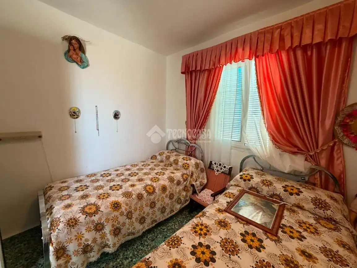 Country homes for sale in Olías