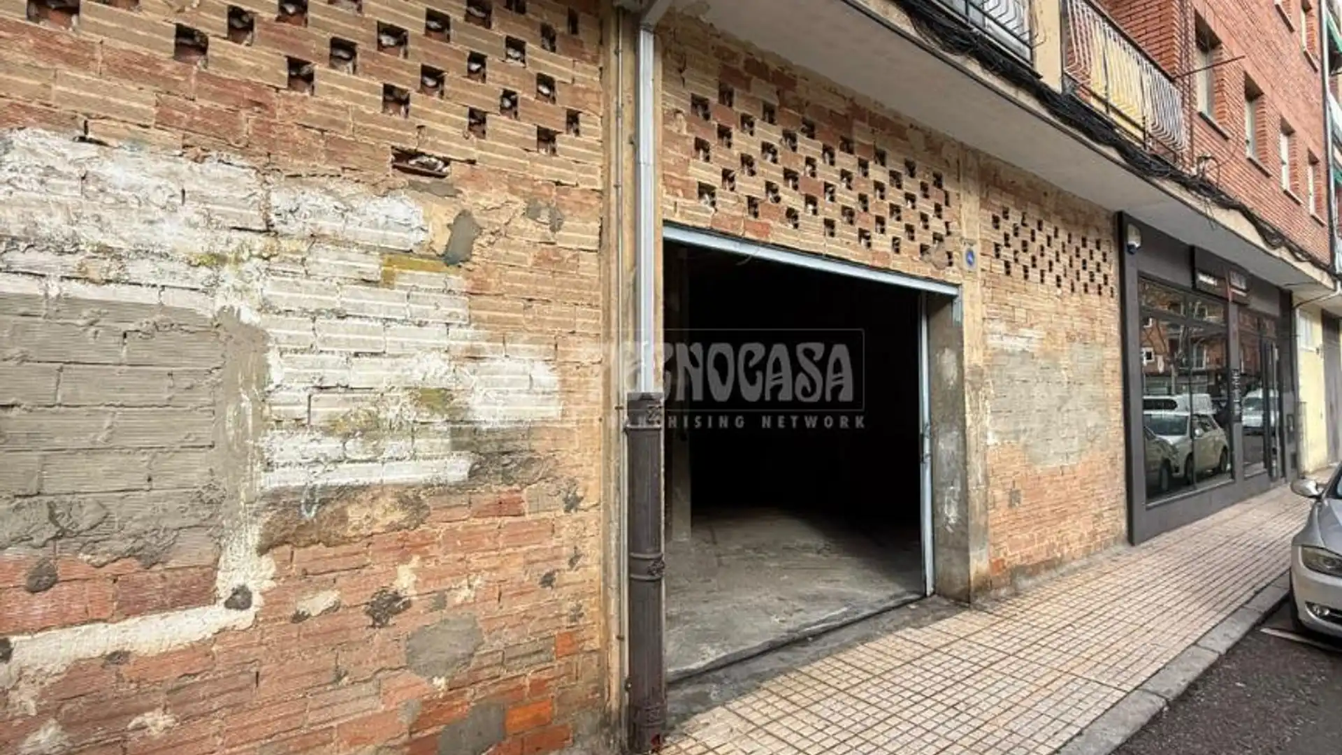 Vista exterior de Garatge de lloguer en Salamanca Capital