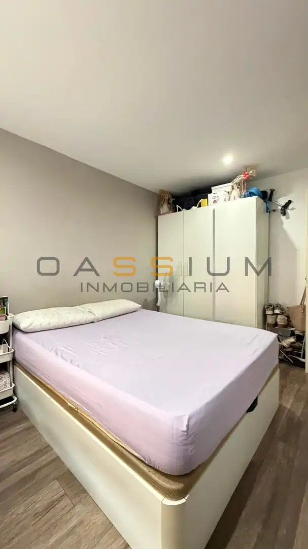 Flat for sale in Carrer Vint-I-Quatre, imagen 5
