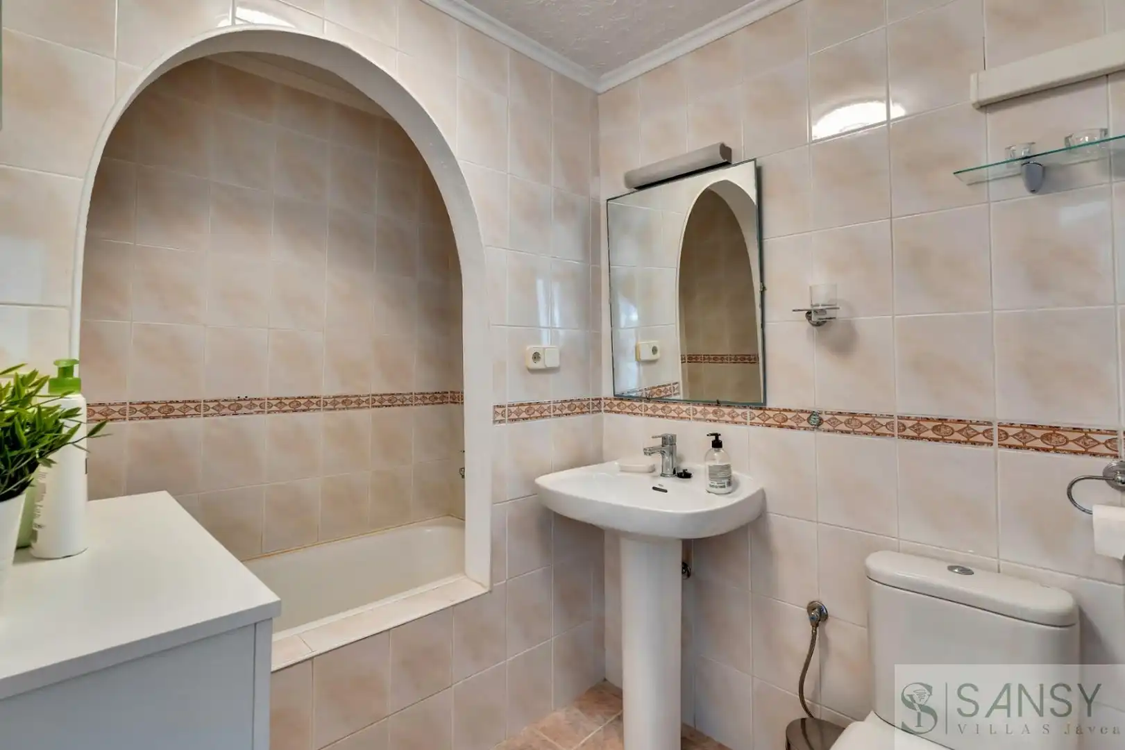 Bathroom of Houses for sale in Jávea / Xàbia  with Air Conditioner, Terrace and Storage room