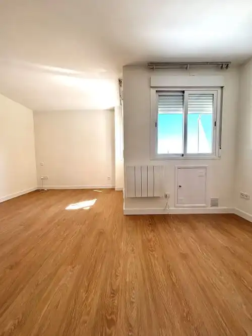 Living room of Flat for rent in Chamberí