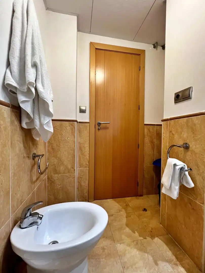 Baño de Casa adosada en venta en Ayamonte con Aire acondicionado, Calefacción y Terraza