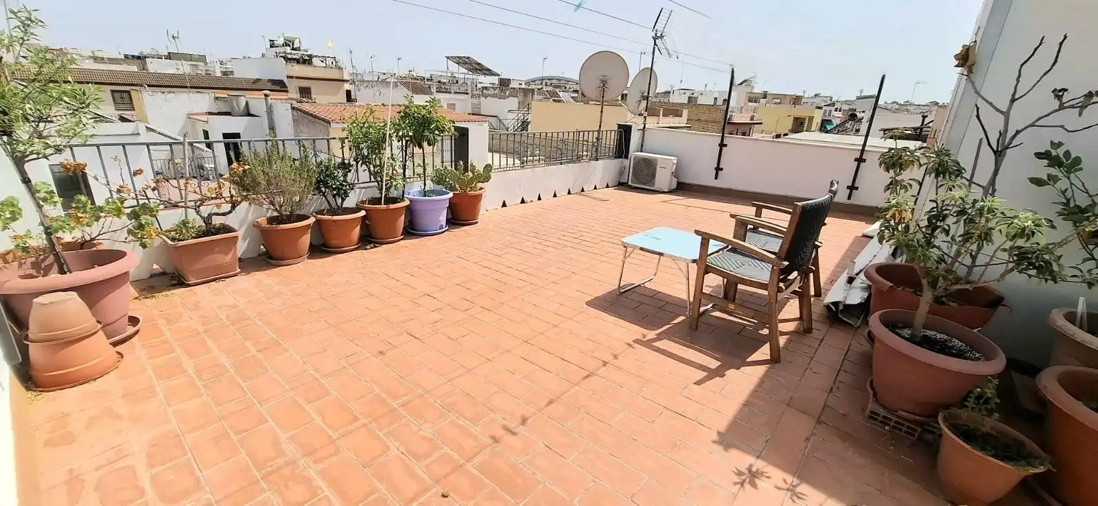 Terrassa de Casa o xalet en venda en Dos Hermanas amb Aire condicionat, Calefacció i Terrassa