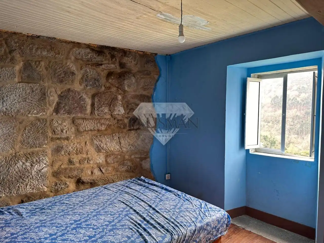 Habitación de Casa o chalet en venta en A Lama   con Jardín privado, Trastero y Amueblado