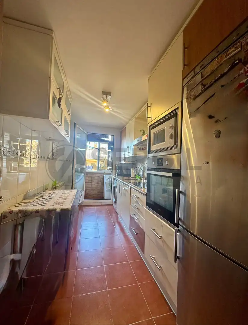 Küche von Wohnung zum Verkauf in Palazuelos de Eresma mit Heizung, Abstellraum und Möbliert