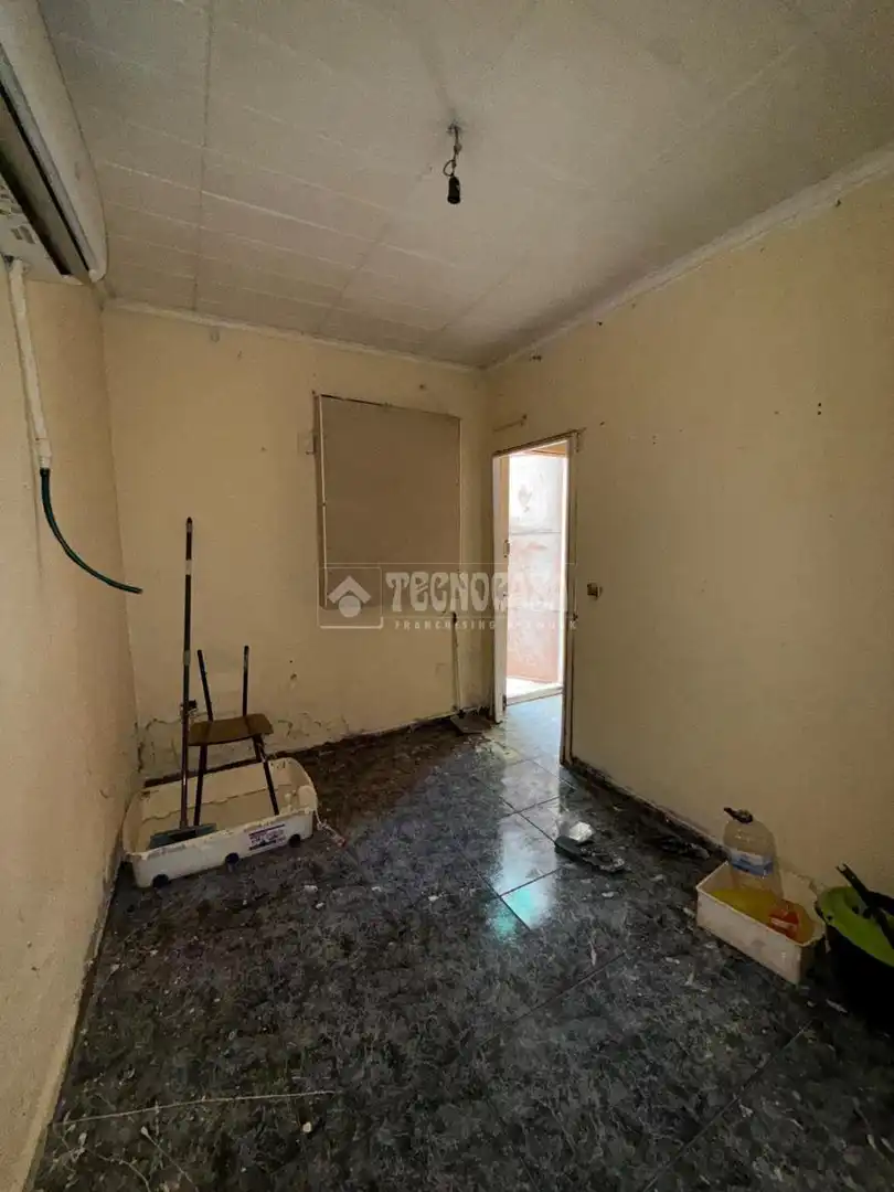 Bedroom of Houses for sale in Barcelona  with Terrace and Storage room