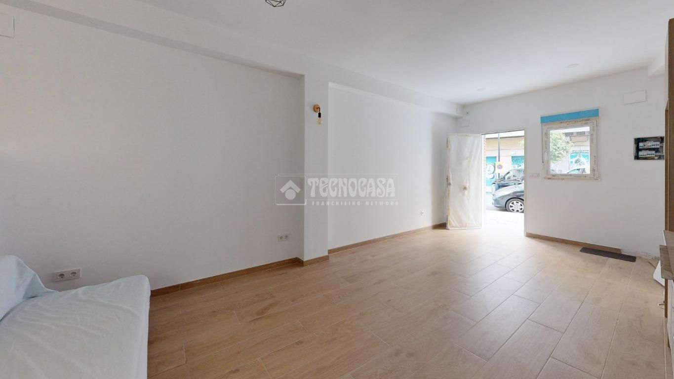 Premises for sale in  Valencia Capital