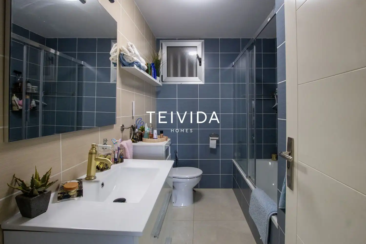 Bathroom of Flat for sale in San Miguel de Abona  with Air Conditioner, Terrace and Storage room