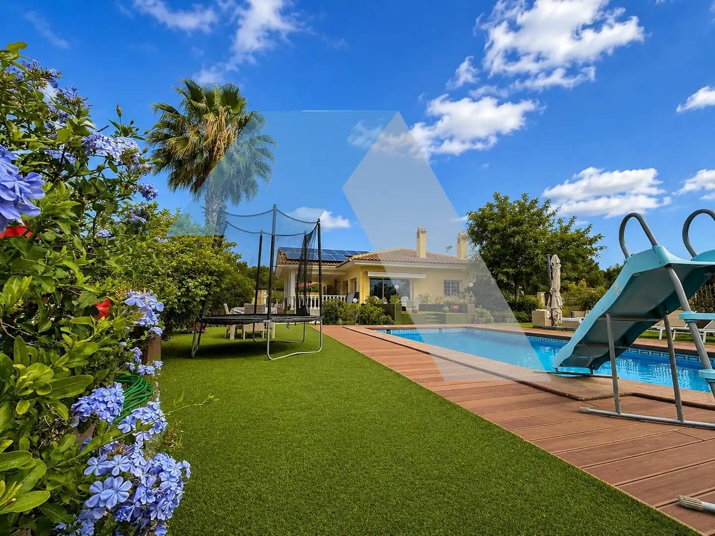 Swimming pool of Houses for sale in San Vicente del Raspeig / Sant Vicent del Raspeig  with Air Conditioner, Heating and Private garden