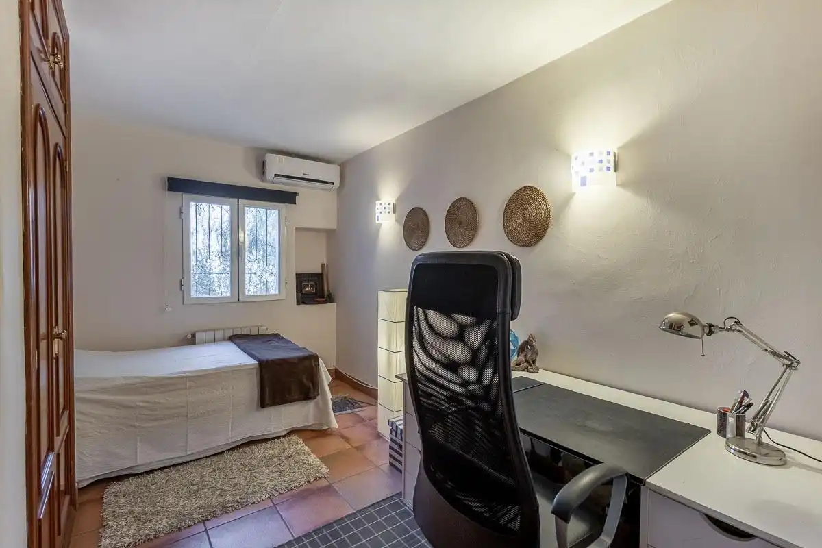 Habitación de Casa o chalet en venta en Almuñécar con Aire acondicionado, Calefacción y Jardín privado