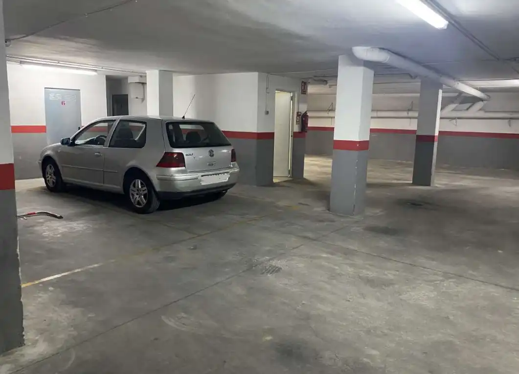 Garaje en venta en VICENT ANDRES ESTELLES, Benigànim