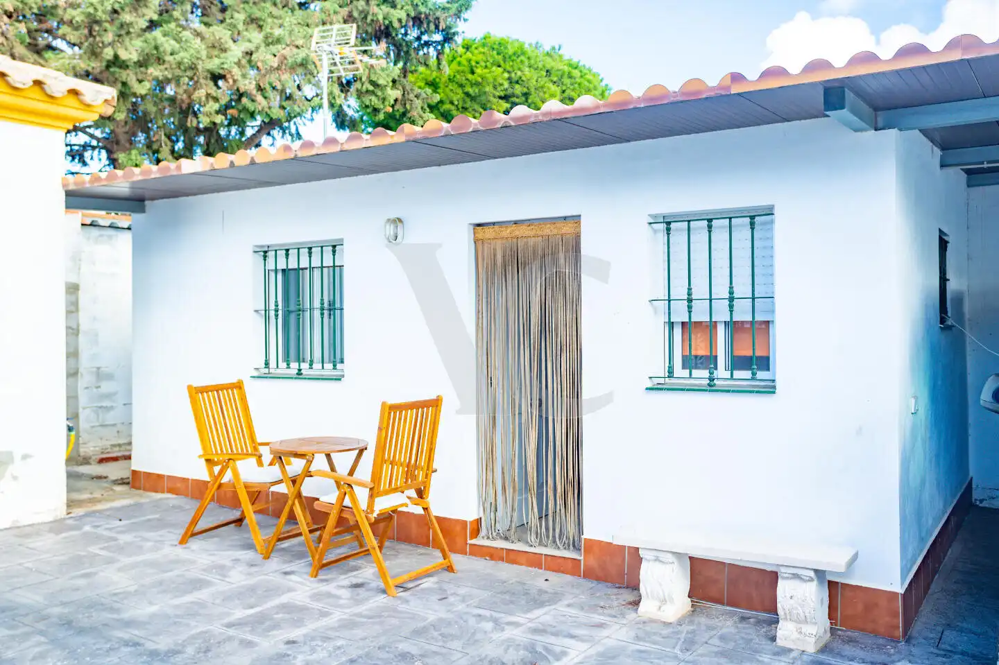 Exterior view of Houses for sale in Chiclana de la Frontera