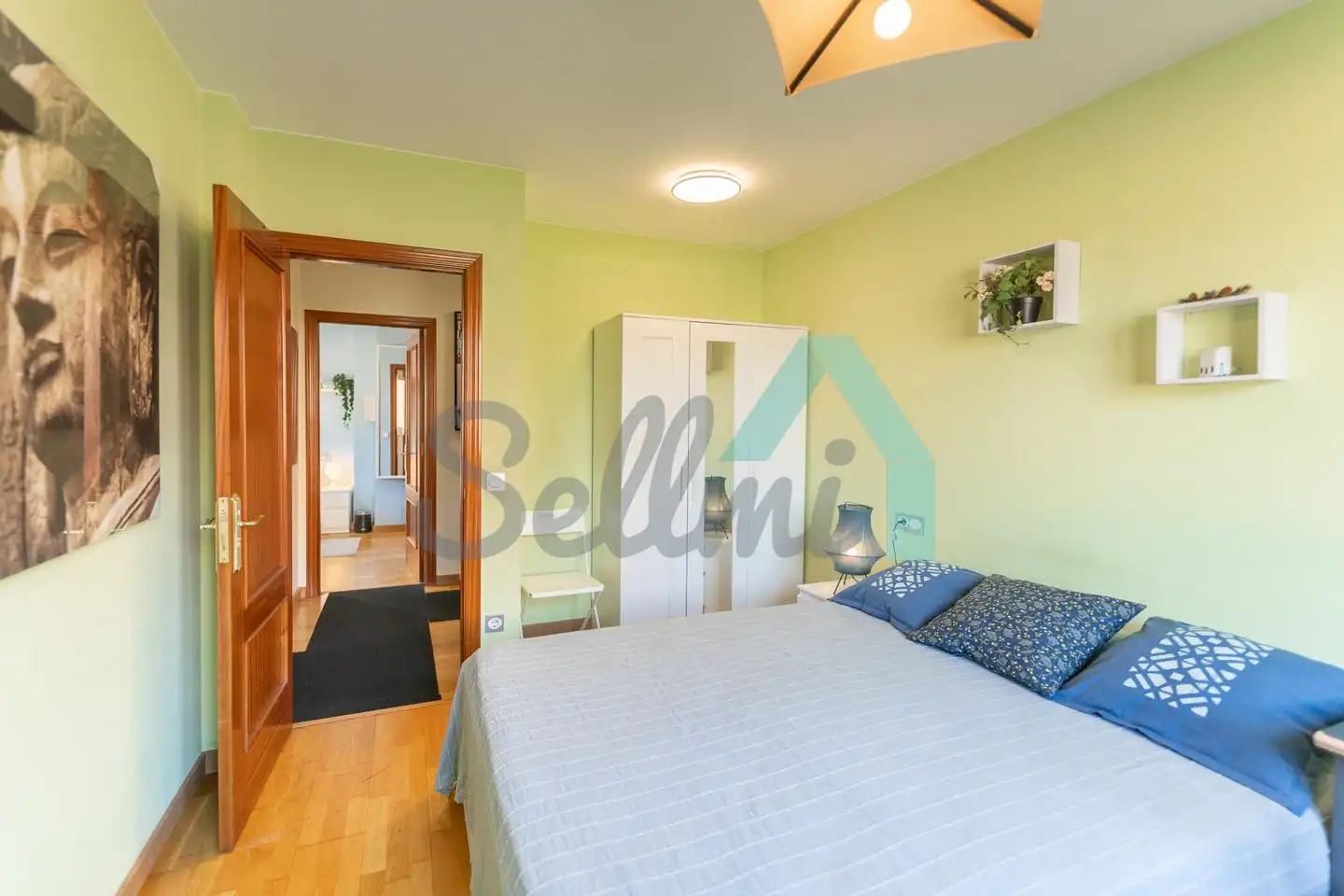 Bedroom of Flat for share in HUCA - La Cadellada