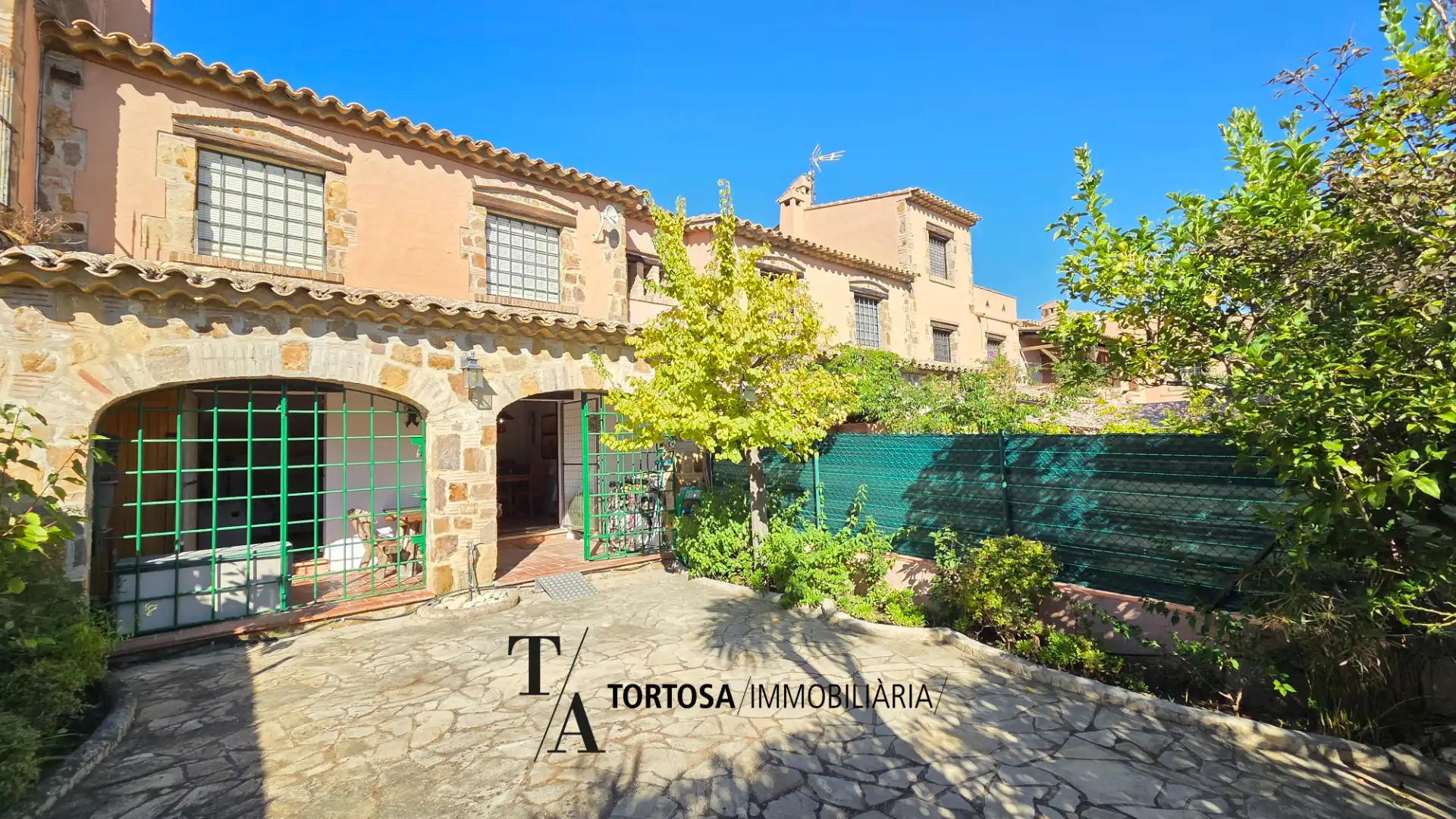 Adosado en venta en Torre Valentina - Mas Vilar de La Mutxada - Treumal