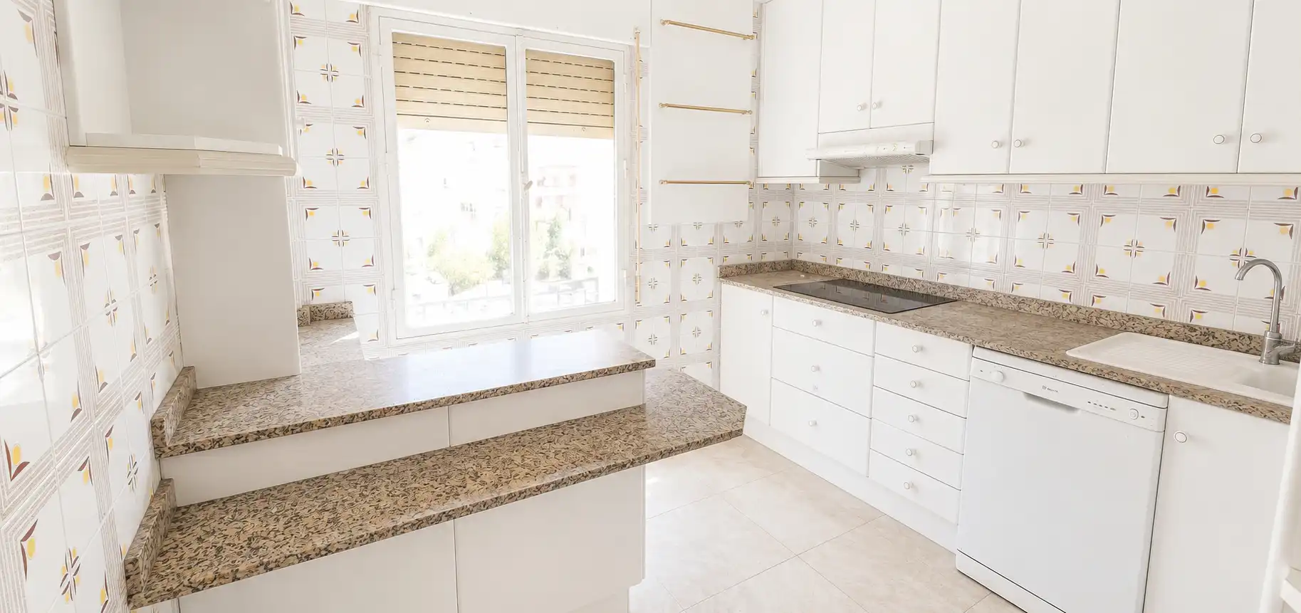 Cocina de Casa adosada en venta en Totana con Terraza, Trastero y Amueblado