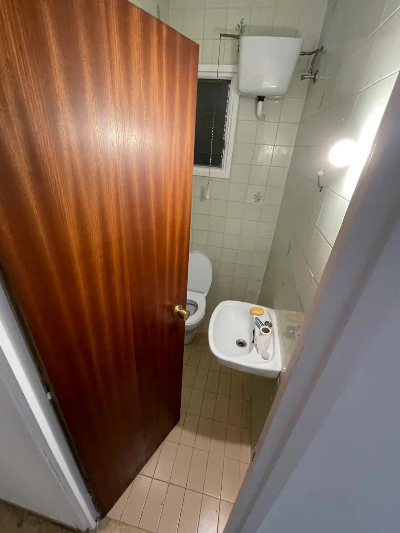 Baño de Piso para compartir en Barcelona con Calefacción, Amueblado y Lavadora