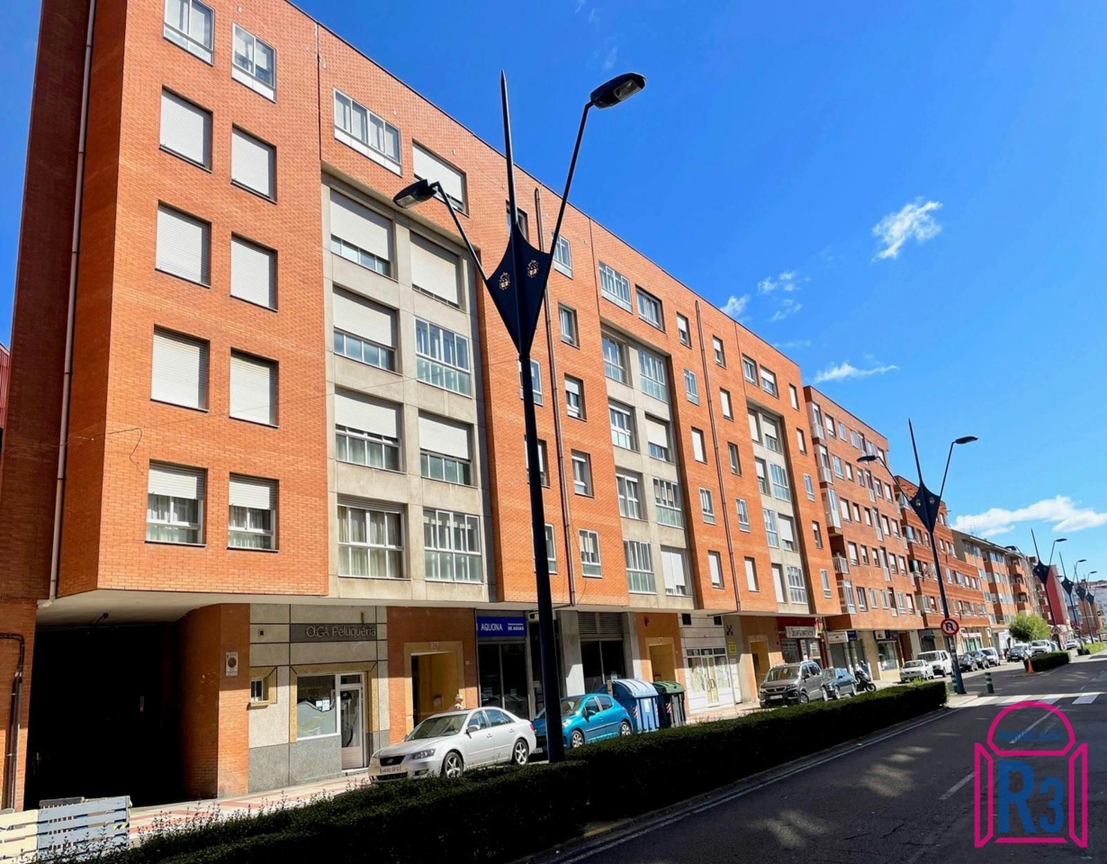 Apartamento de alquiler en Azorin, Trobajo del Camino