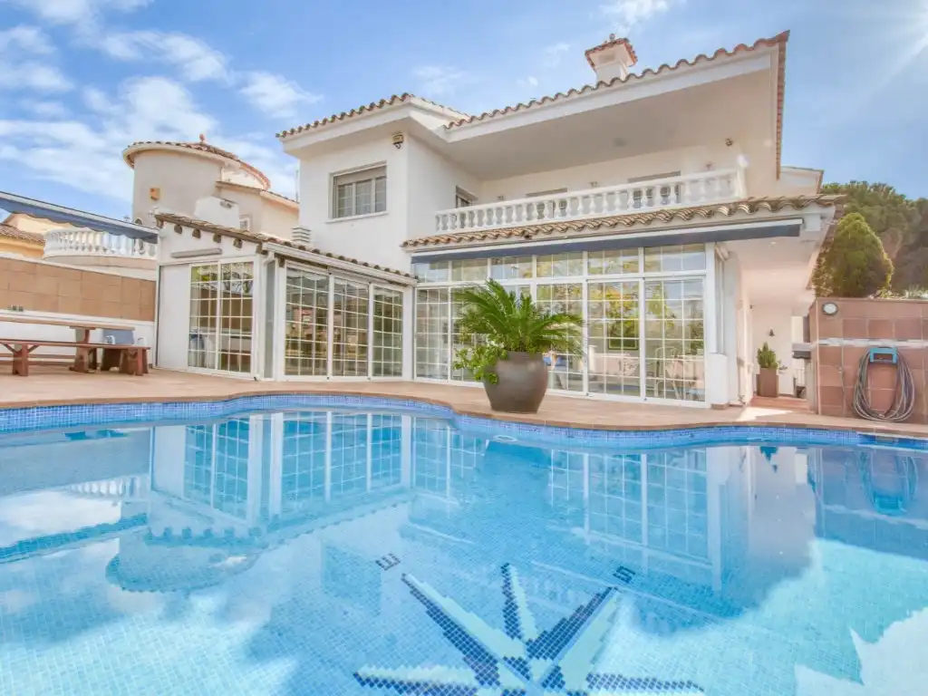 Casa in vendita a Carrer Requesens 125A
