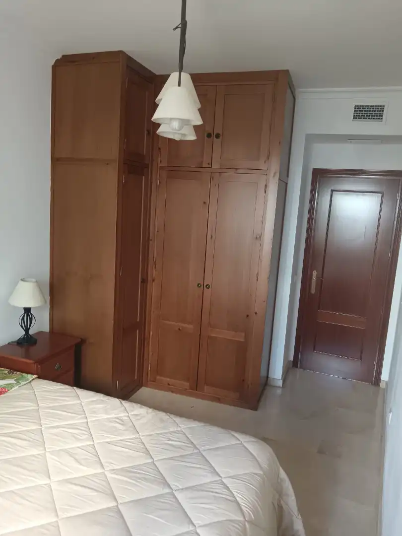 Habitación de Piso en venta en Sanlúcar la Mayor con Aire acondicionado, Calefacción y Terraza