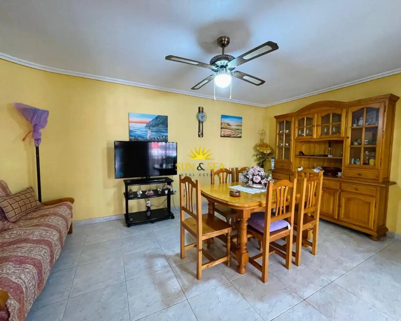 Menjador de Apartament de lloguer en Torrevieja amb Terrassa, Moblat i Forn