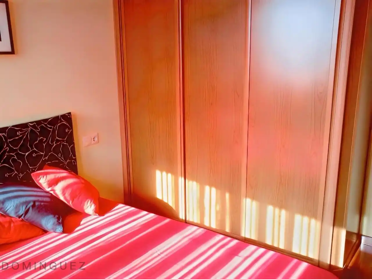 Habitación de Apartamento en venta en Vigo  con Calefacción y Trastero