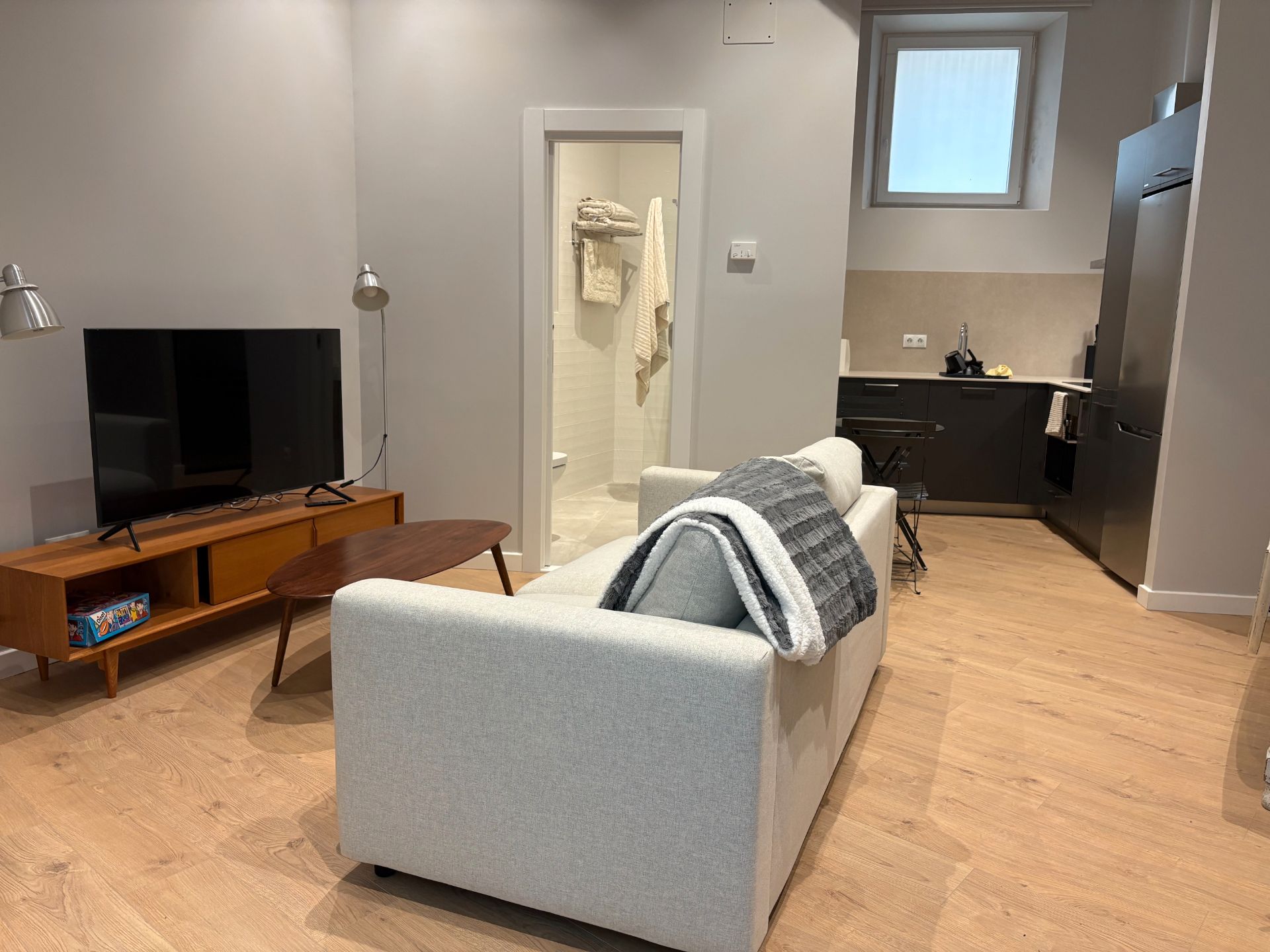 Sala d'estar de Apartament de lloguer en Santander amb Calefacció, Moblat i Forn