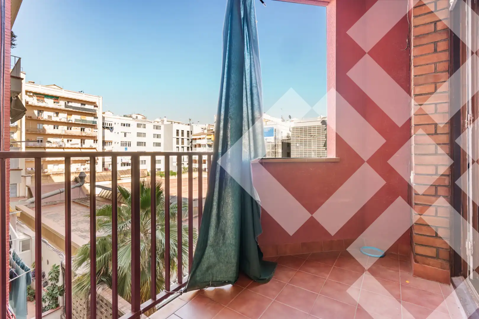 Appartamento con terrazza in vendita a Carrer de Calàbria