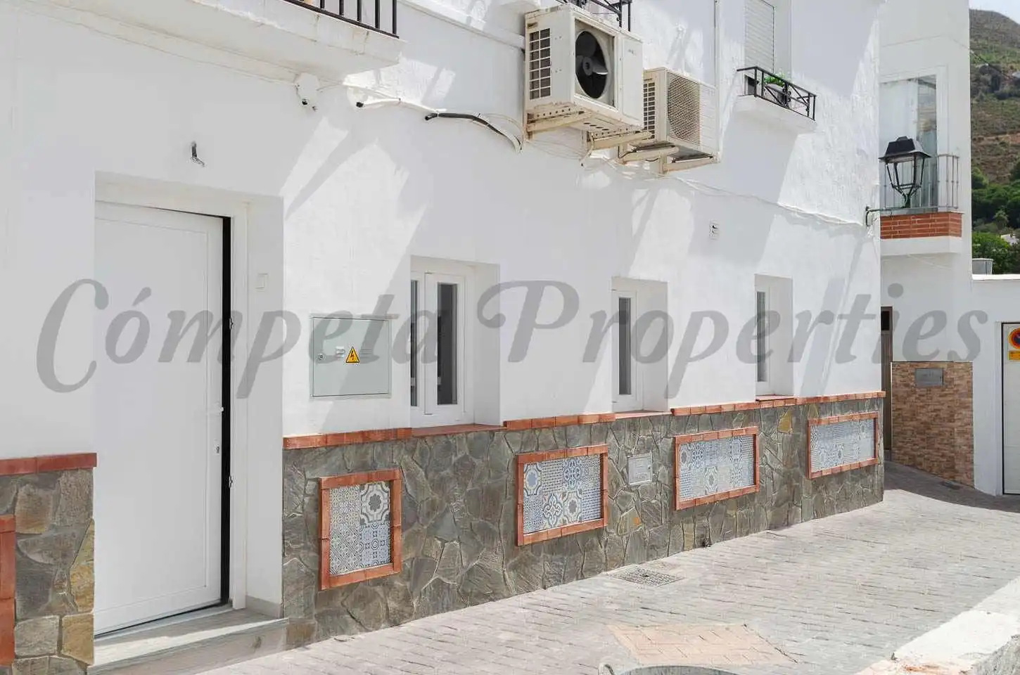 Vista exterior de Apartamento en venta en Cómpeta con Aire acondicionado