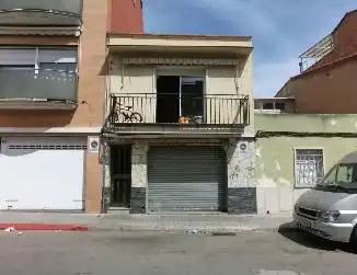 Vista exterior de Pis en venda en Sabadell