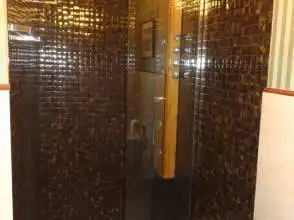 Bany de Pis de lloguer en Gijón  amb Calefacció, Parquet i Moblat