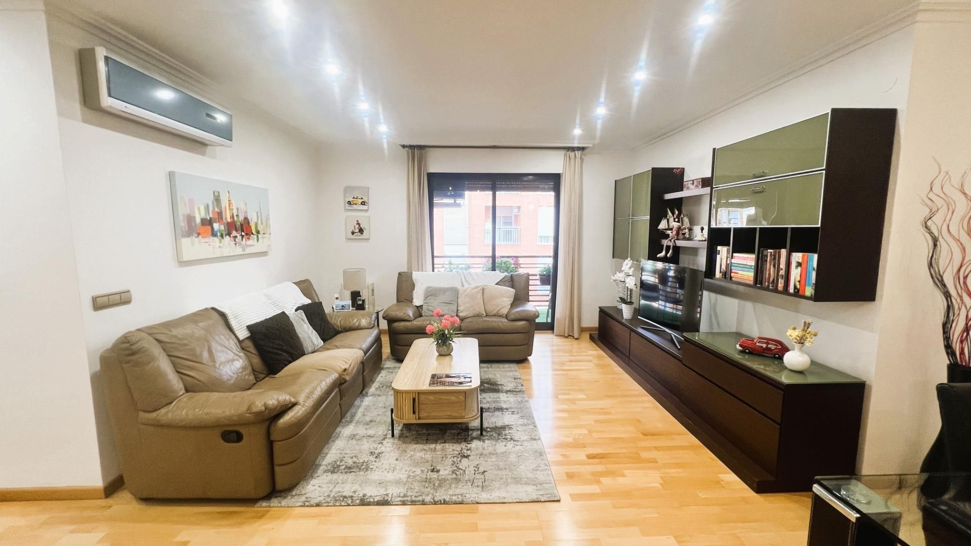 Living room of Flat for sale in Castellón de la Plana / Castelló de la Plana  with Air Conditioner, Heating and Storage room