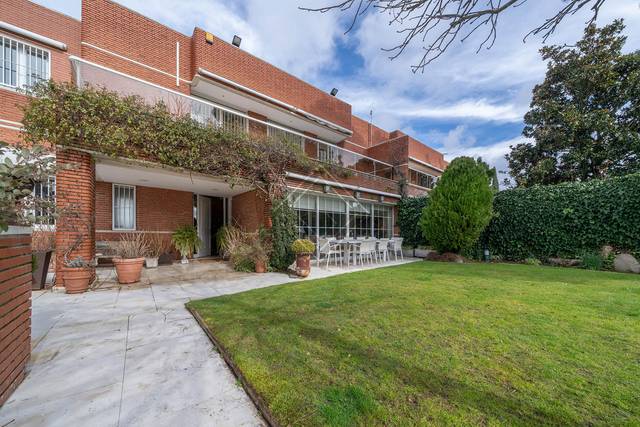 Casa adosada en Venta en Aravaca