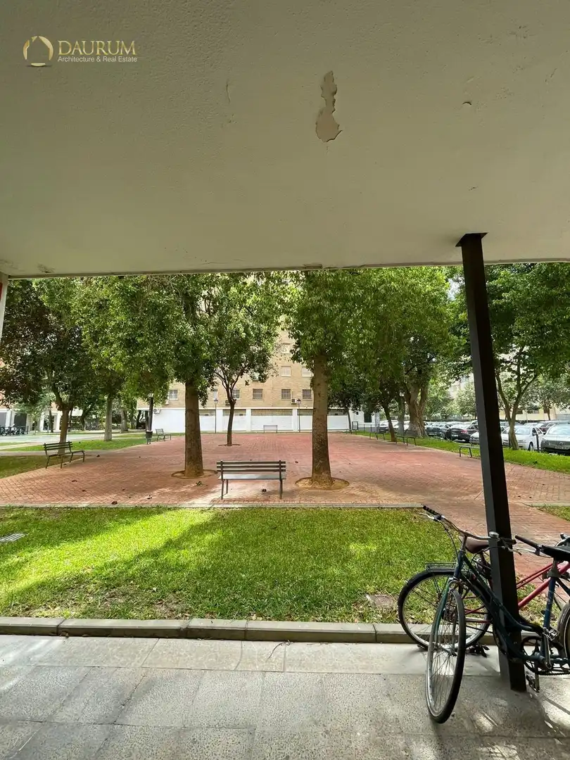 Exterior view of Flat for sale in Sevilla  with Air Conditioner, Heating and Terrace