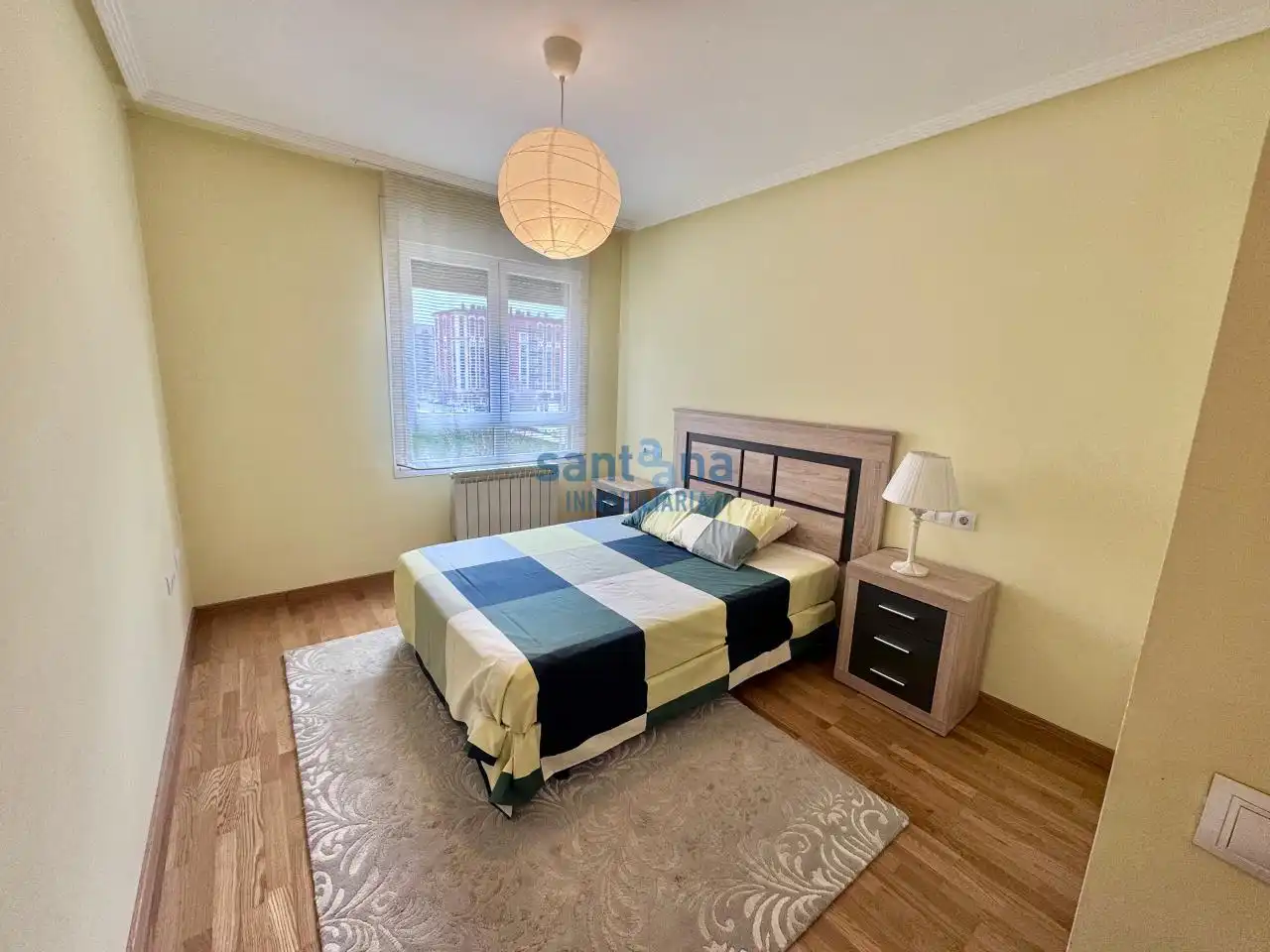 Bedroom of Apartments for rent in León Capital   with Heating, Parquet flooring and Terrace