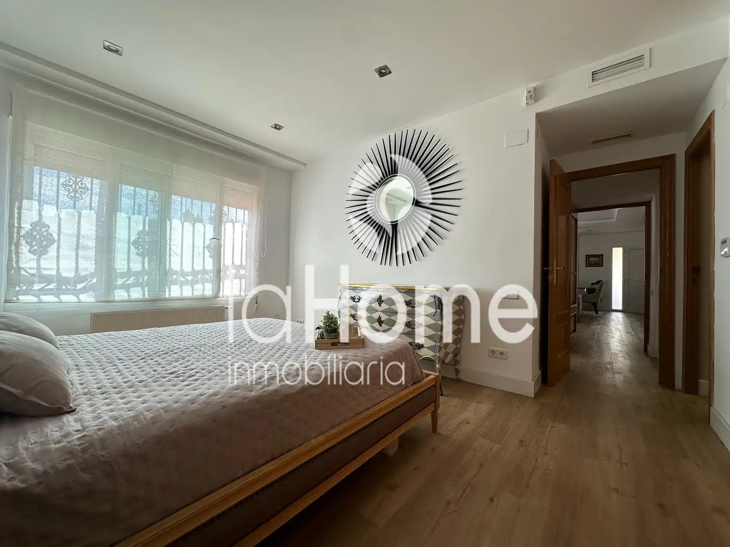 Habitación de Casa o chalet en venta en Paterna con Aire acondicionado, Calefacción y Jardín privado
