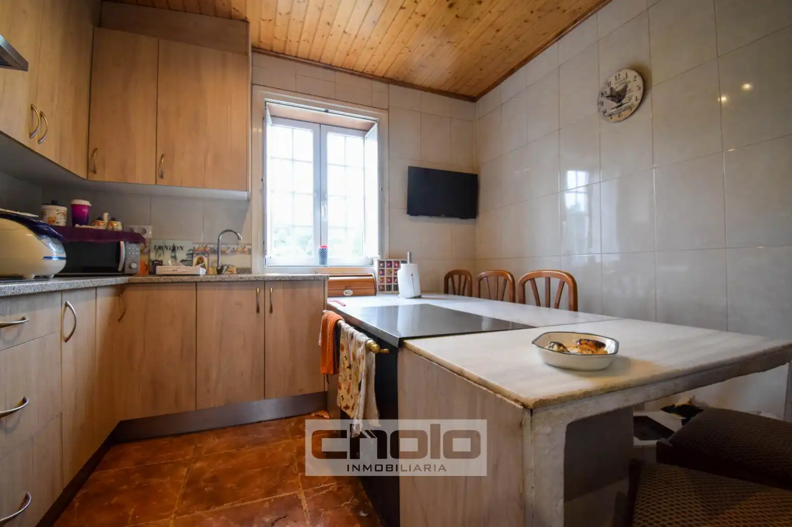Cuina de Casa o xalet en venda en Castroverde amb Calefacció, Parquet i Traster