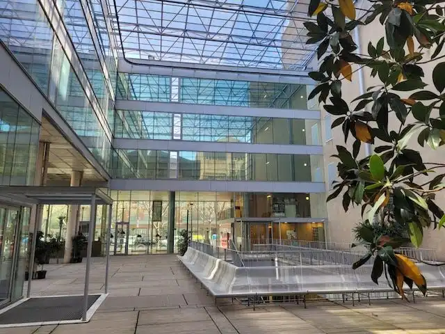 Außenansicht von Büro zur Miete in Barcelona mit Klimaanlage, Heizung und Terrasse
