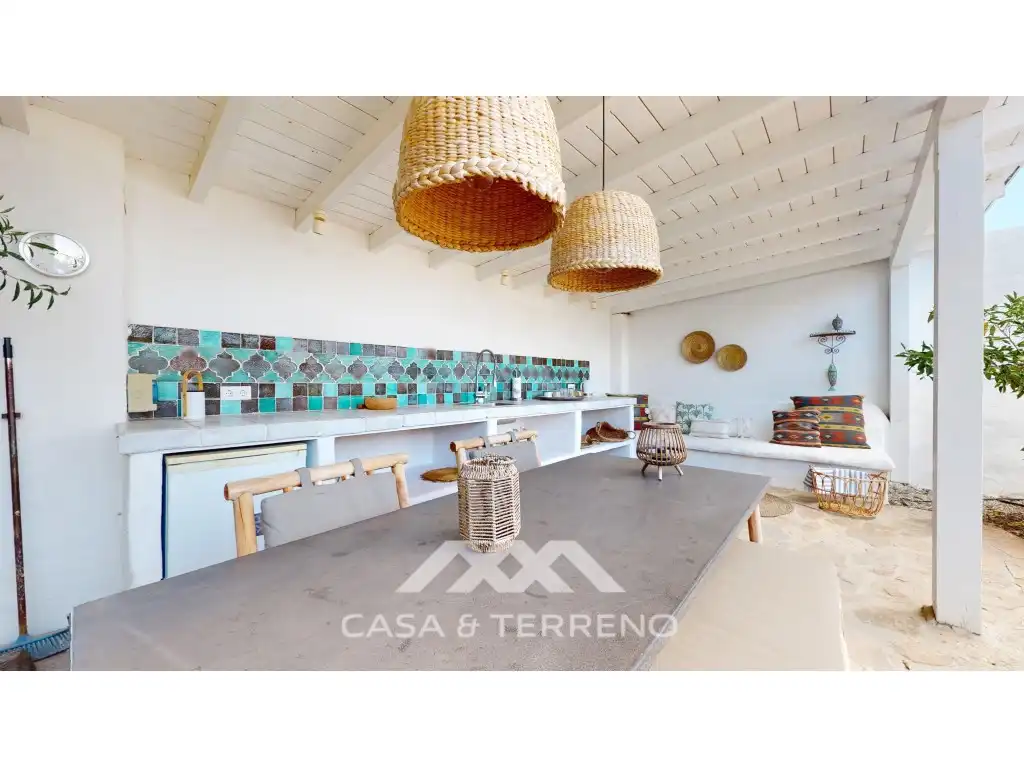 Kitchen of Commercial properties for sale in Arenas  with Air Conditioner