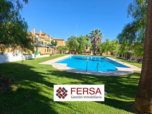 Casa adosada en Venta en El Ancla