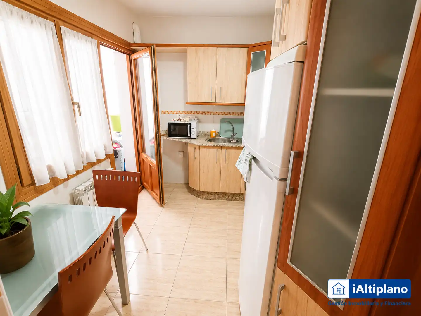 Küche von Wohnung zum Verkauf in Baza mit Heizung, Möbliert und Ofen